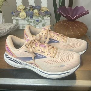 BROOKS WOMENS ADRENALINE GTS 23 RUNNING SHOES SZ 10